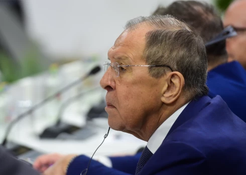 "Ikvienai valstij ir vērts aizdomāties," Lavrovs Moldovai pareģojis Ukrainas likteni