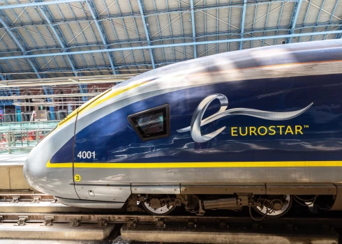 Lielbritānijā simtiem "Eurostar" pasažieru astoņas stundas iestrēguši vilcienā