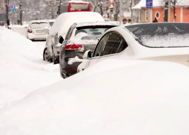 Думаете, в Латвии много снега? Год назад в декабре в некоторых регионах было почти в два раза больше!