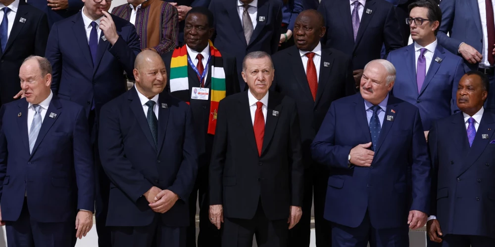 Президенты Литвы, Латвии и Польши отказались фотографироваться с Лукашенко на встрече ООН