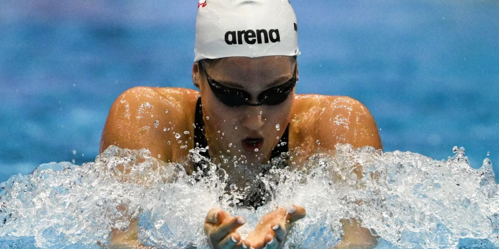 Ieva Maļuka sacensībās ASV labo Latvijas rekordu 200 metros kompleksajā peldējumā