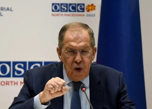 Lavrovs nepaguris spēlē veco meldiņu par zvērīgā nacisma uzplaukumu Baltijā un Ukrainā