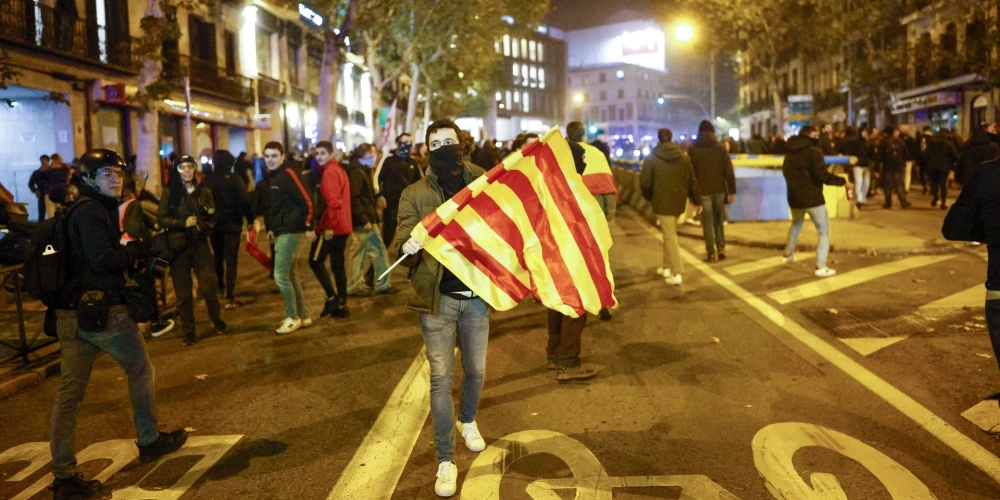 Spriež par Katalonijas likteni? Šveicē sākas Spānijas sociālistu un katalāņu nacionālistu slepenās sarunas