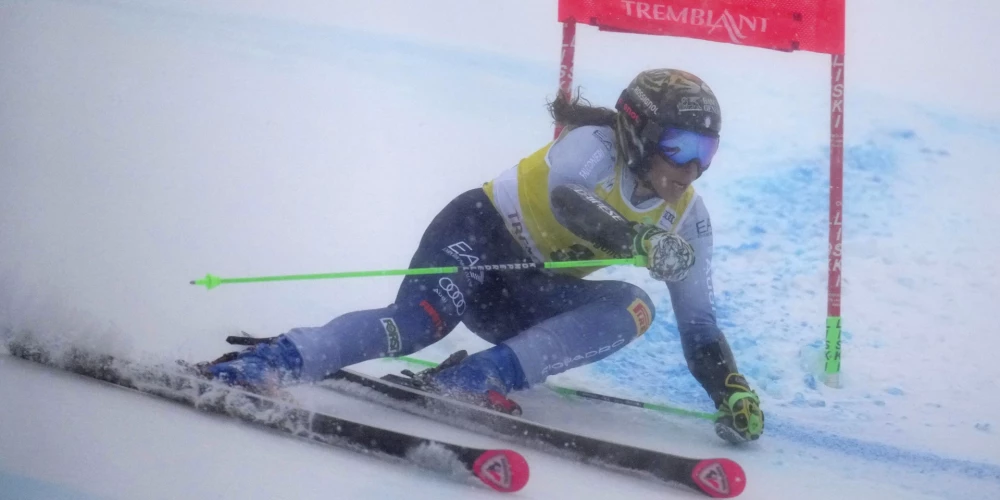 Brinjone izcīna otro uzvaru pēc kārtas Pasaules kausa sacensībās milzu slalomā