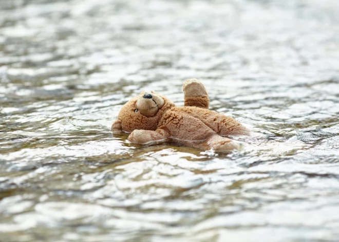 Большие сиськи водный фон Изображения – скачать бесплатно на Freepik