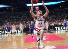 Artūrs Kurucs basketbolista karjeru turpinās Rodiona Kuruca pārstāvētajā Spānijas klubā UCAM
