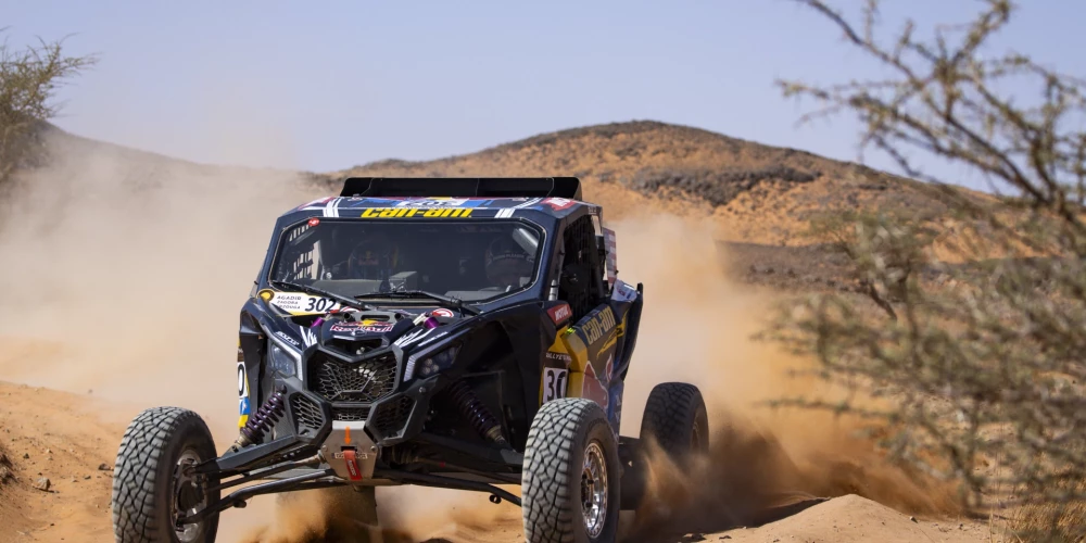 302 QUINTERO Seth usa, ZENZ Dennis ger, Red Bull Off-Road Junior Team USA, Can-Am Maverick X3, FIA W2RC, action during the Stage 3 of the Rallye du Maroc 2023, on October 16, 2023 around Zagora, Morocco - AUTO - RALLYE DU MAROC 2023 DPPI/Panoramic PUBLICATIONxNOTxINxFRAxBEL 05323007_10475