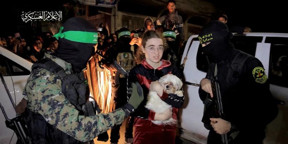"Я люблю тебя до Газы и обратно": как собачка вместе с 17-летней хозяйкой пережили плен ХАМАС
