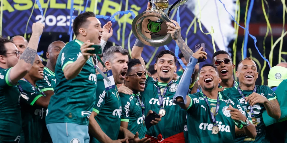 "Palmeiras" futbolisti otro gadu pēc kārtas kļūst par Brazīlijas čempioniem; leģendārā "Santos" pirmo reizi pamet virslīgu
