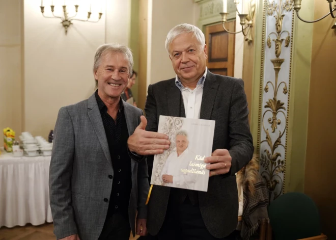 Kontrtenors Sergejs Jēgers klajā laidis aizraujošu grāmatu.