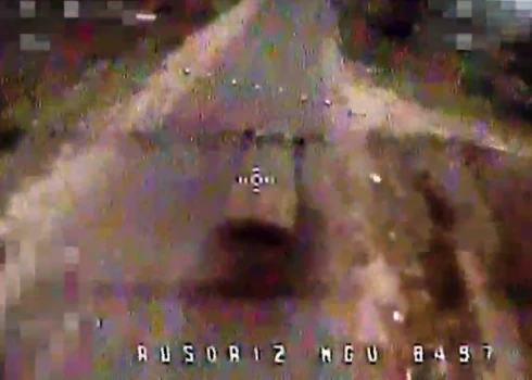 VIDEO: nacgvardi Hersonas apgabalā iznīcina krievu okupantu kravas automašīnas