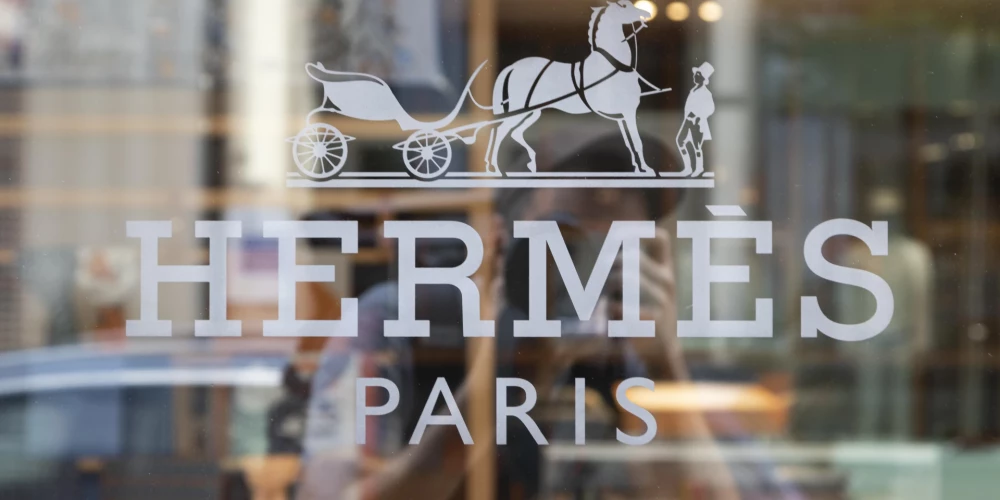Наследник модного дома Hermès хочет усыновить 51-летнего садовника, чтобы оставить родственников ни с чем