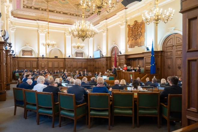 Saeima ārkārtas sēdē izskata 2024. gada valsts budžeta likumprojektu.