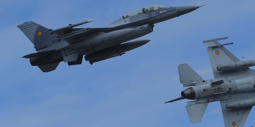 Ukraina drīz saņems ASV iznīcinātājus F-16, ziņo aizsardzības ministrs