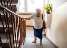 Brīdinošs simptoms, ejot augšup vai lejup pa kāpnēm, var signalizēt par demenci