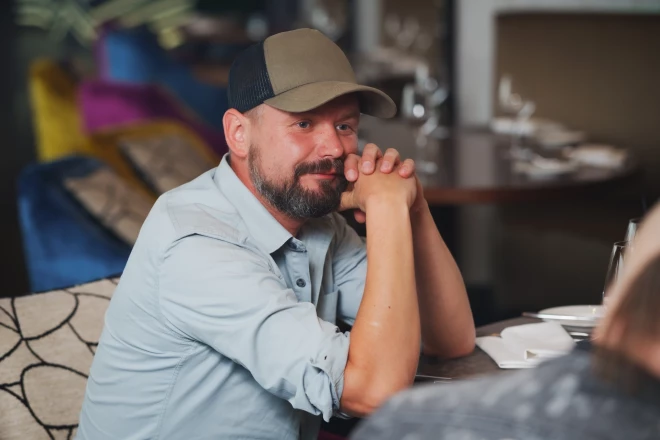 Rūtas vīrs un grupas “Dzelzs vilks” bundzinieks Mārcis Judzis sievas pausto dēvē par zemiskiem apmelojumiem.