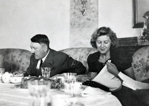 Evas Braunas māsa: “Mans fīrer, es ļoti priecātos par villu..." Mazāk zināmais par Hitlera sagrāvi un Otrā pasaules kara notikumiem