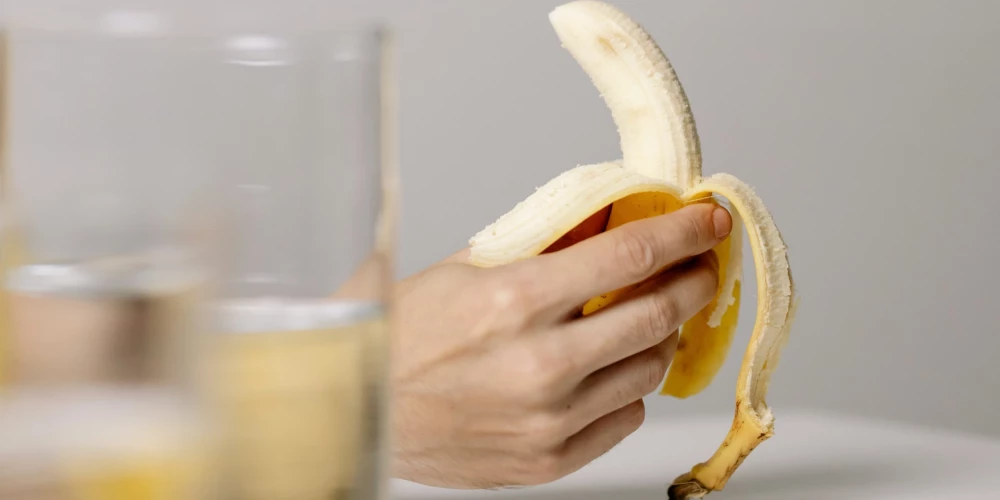 Kas notiks ar ķermeni, ja katru dienu ēd banānus