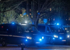 Dānijas policija darbībā (foto: RITZAU SCANPIX)