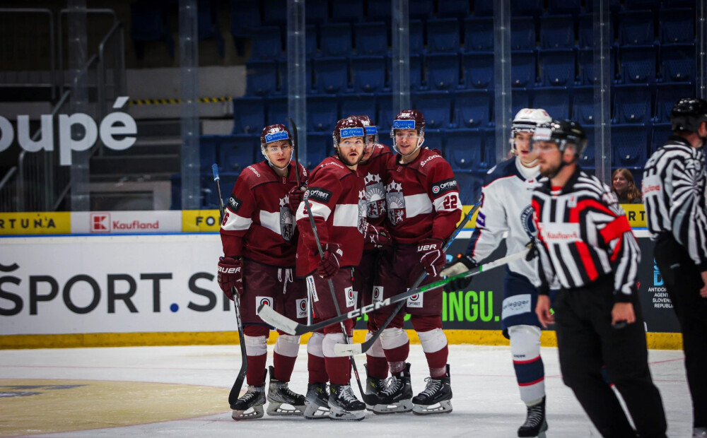 Latvijas hokejisti Slovākijas turnīrā samaļ miltos Norvēģiju