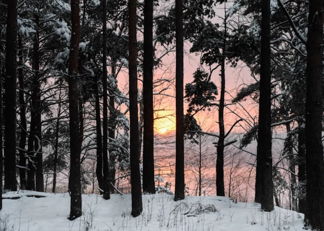Piektdien gaidāms gada agrākais saulriets