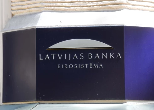 Latvijas Banka šogad sagaida IKP kritumu Latvijā par 0,4%
