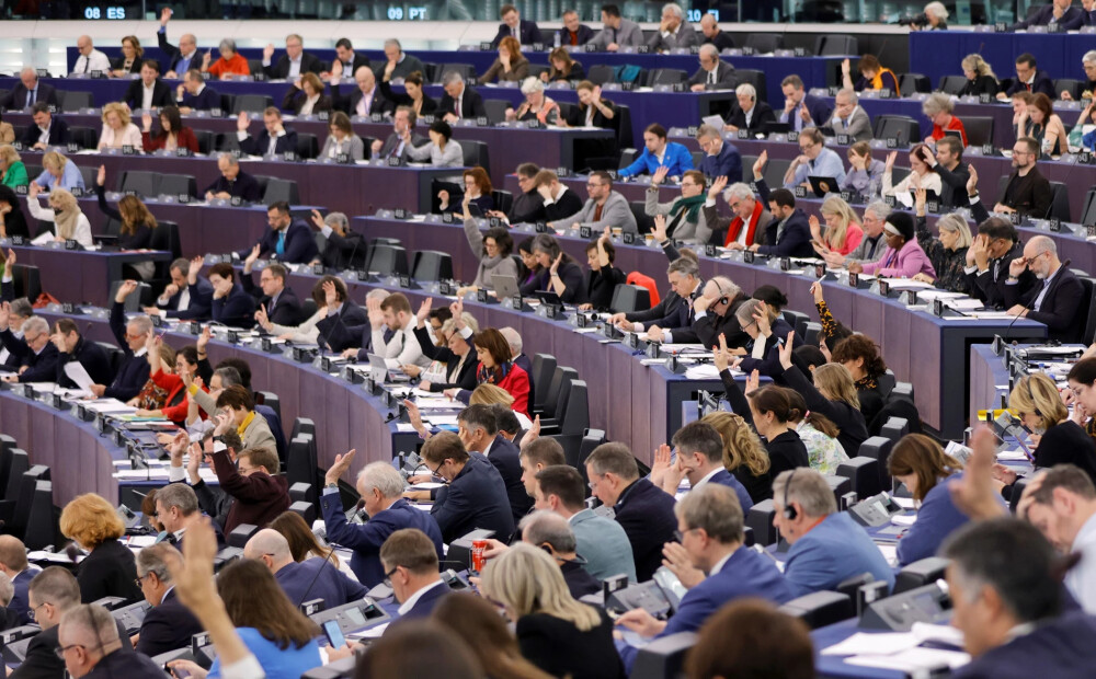 Eiropas Parlamenta deputāti vaļīgi tērē palīgu algošanas finansējumu