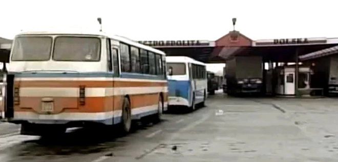 90. gados atvērās robežas, taču bija jārēķinās vīzām, pasu kontroli, garām rindām pie Polijas robežas.