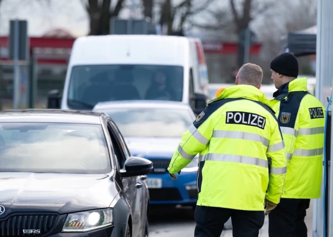 Vācija pagarinās kontroli uz robežām ar Poliju, Čehiju un Šveici