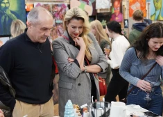 FOTO: Latvijas Mākslas akadēmijā atklāta ikgadējā studentu darbu izstāde un tirdziņš "JAUNmarka"