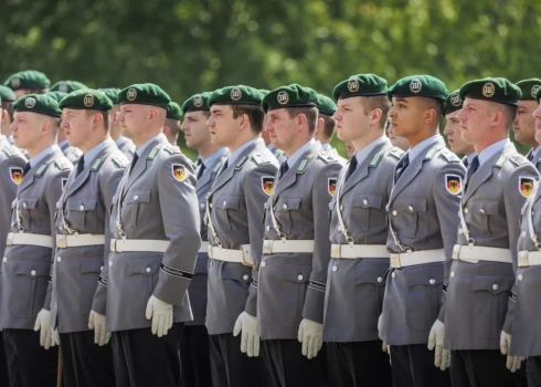 Lietuvā izvietos Vācijas armijas brigādi! Abas valstis paraksta plānu