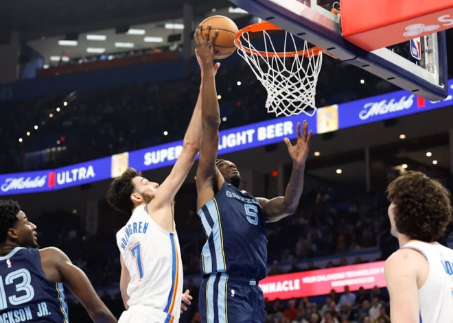 Bertāns nepiedalās "Thunder" uzvarā NBA spēlē