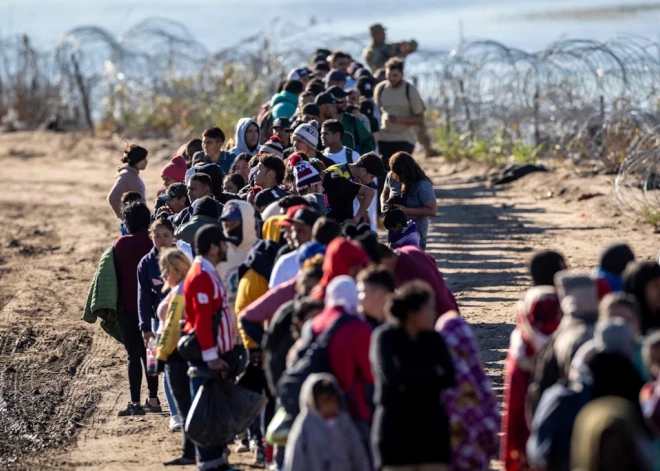 Teksasas gubernators paraksta likumu, kas ļaus policijai aizturēt migrantus