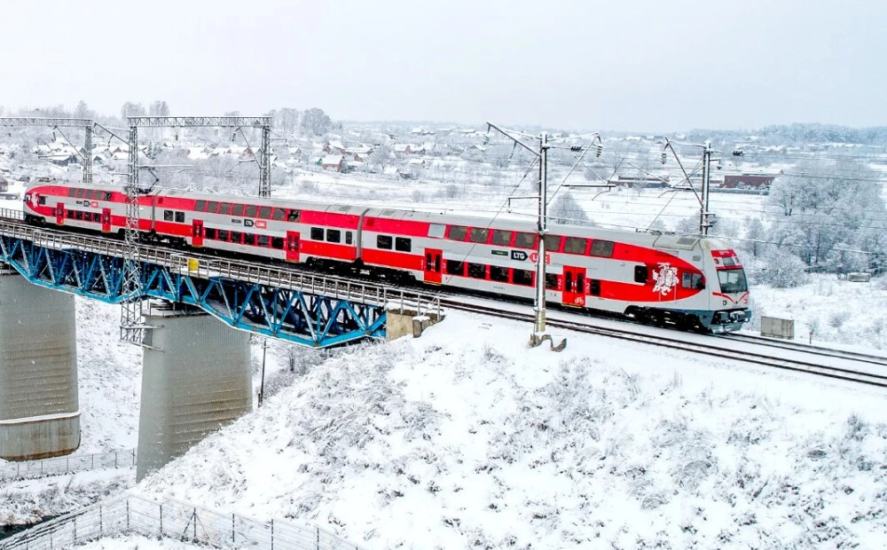 Lietuvieši raujas uz Rīgu! Vilciena maršruta Viļņa-Rīga popularitāte pārsniedz cerēto - uz dažiem maršrutiem vairs nav palicis vilciena biļešu 