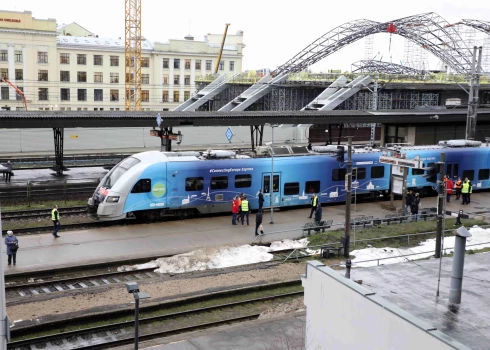 ФОТО: так выглядит поезд, который уже через неделю будет курсировать из Вильнюса в Ригу