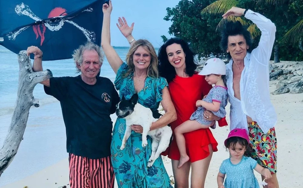 Keith Richards Celebrates 80th Birthday and 40th Wedding Anniversary with Friends and Family, Hires Tina Turner’s Vocal Double for Upcoming Tour