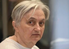 75-летняя Моник Оливье