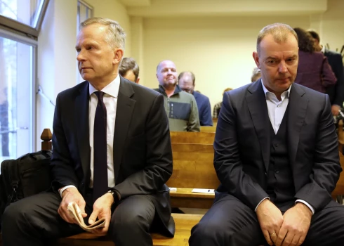 Бывший президент Банка Латвии приговорен к реальному тюремному сроку с конфискацией имущества