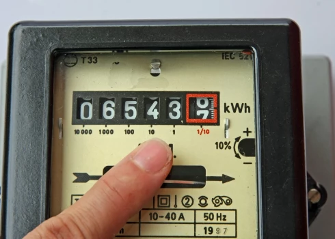 Kas mājsaimniecībām jāzina par izmaiņām elektrības sadales tarifos no 1. janvāra