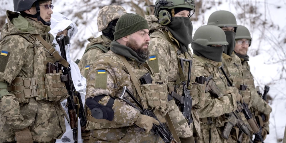 Ukraina gatavojas iesaukt armijā ārzemēs dzīvojošos