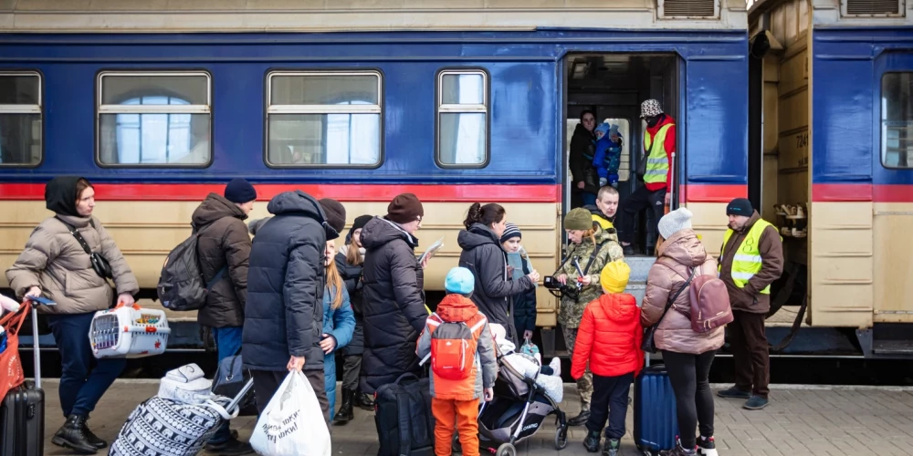 В России более 100 детей с гриппом сняли с поезда - 12-летняя девочка умерла