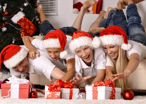 Гринчи среди нас: сколько латвийцев не соблюдают рождественские традиции