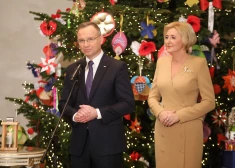 Polijas prezidents bloķē nākamā gada papildbudžetu, kas paredzēja 671 miljonu eiro sabiedriskajiem medijiem