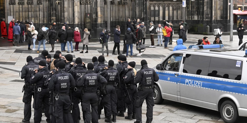 Ķelnē un Vīnē islāmisti plāno uzbrukumus, tūristiem jārēķinās ar nopietnām drošības pārbaudēm