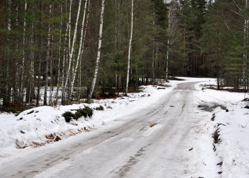 Движение по большей части дорог Латвии затруднено