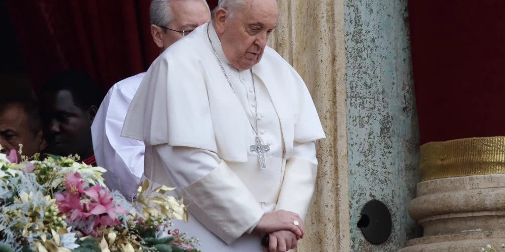 "Lai vardarbības un naida kurināšana tiek izbeigta!" Pāvests Francisks Ziemassvētku uzrunā aicina uz mieru