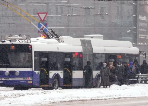 31 декабря и 1 января общественный транспорт Риги будет бесплатным, а ночью организуют дополнительные рейсы