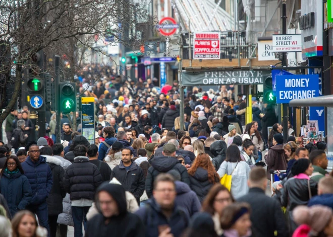 Pasaules iedzīvotāju skaits Jaungada dienā pārsniegs astoņus miljardus