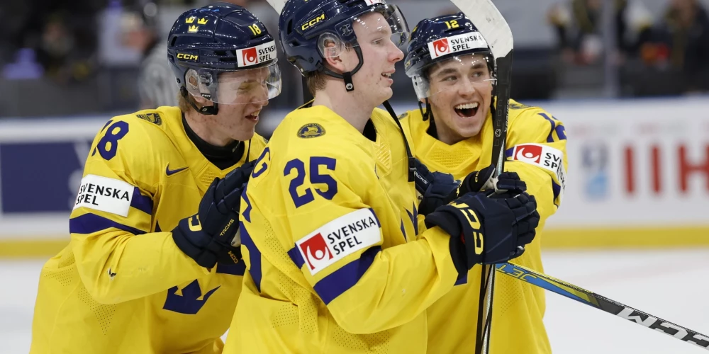 Zviedrijas un ASV hokejistiem otrās uzvaras U-20 pasaules čempionātā