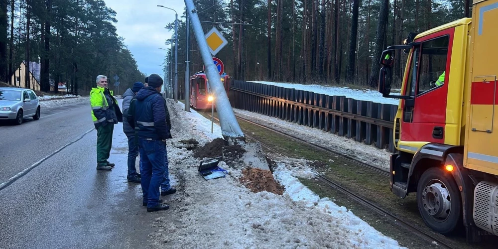 Aitas uz Tallinas šosejas, Līgatnes pārceltuve slēgta automašīnām, trakais autopārītis Jelgavā: kriminālā province